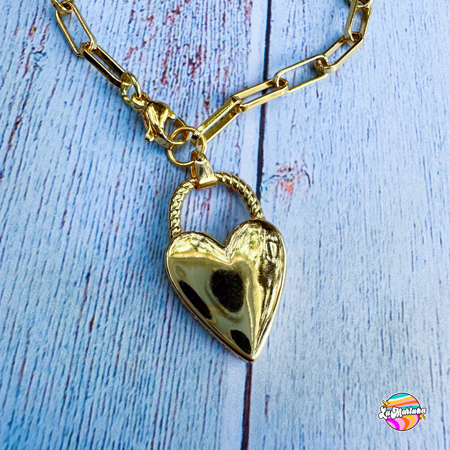 Collar Corazón cerrado